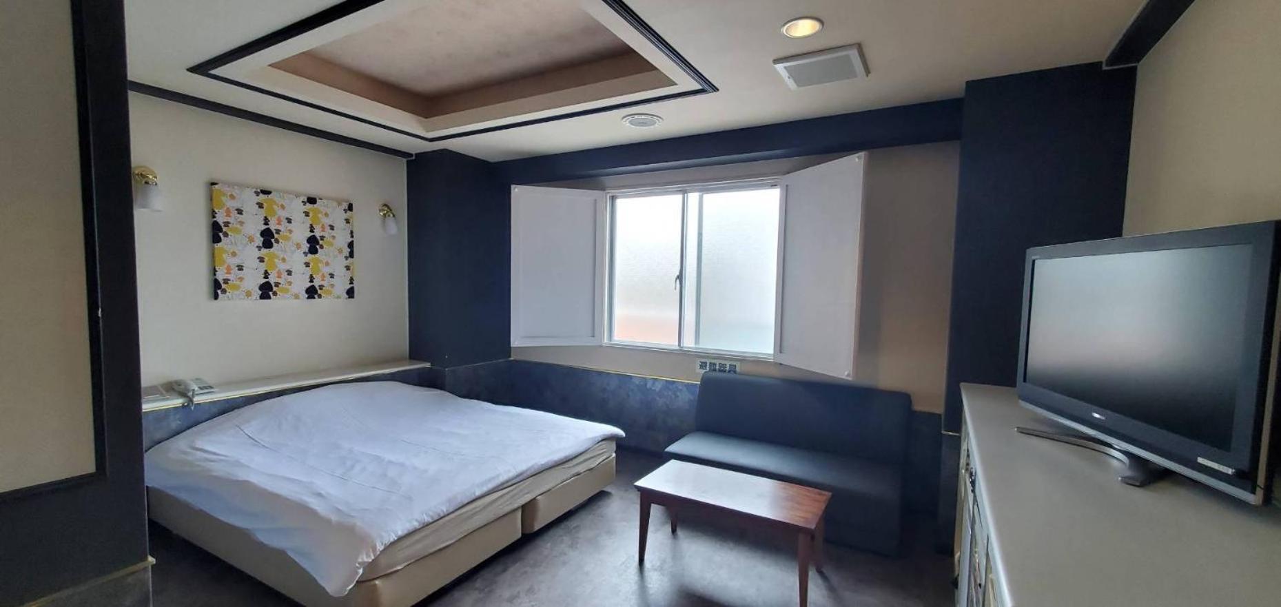 Hotel Golf Tsunashima (Adults Only) Йокохама Екстериор снимка